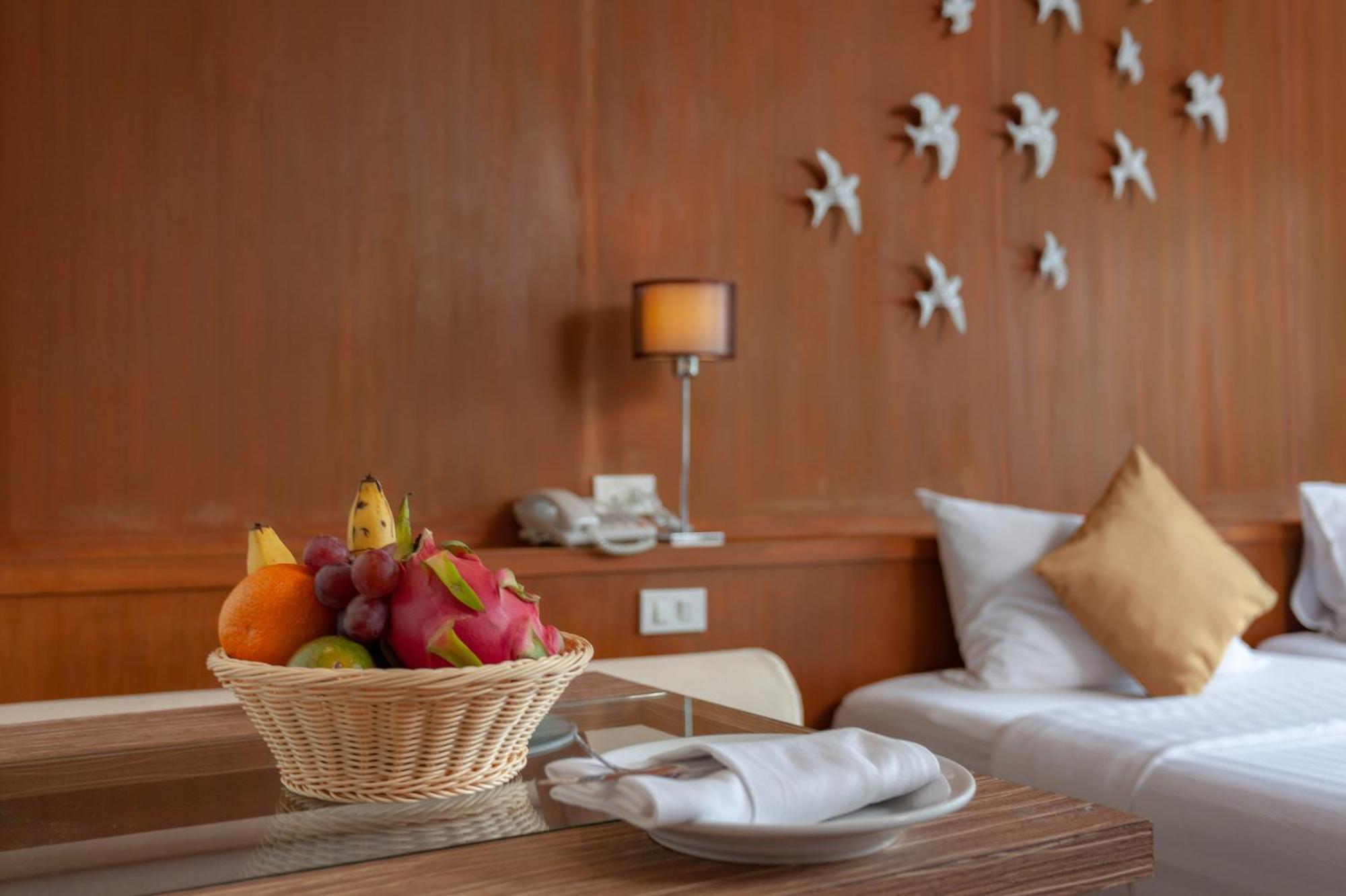 普吉岛-瓶庐海景度假酒店 Phuket Pl Seaview Resort パトン エクステリア 写真